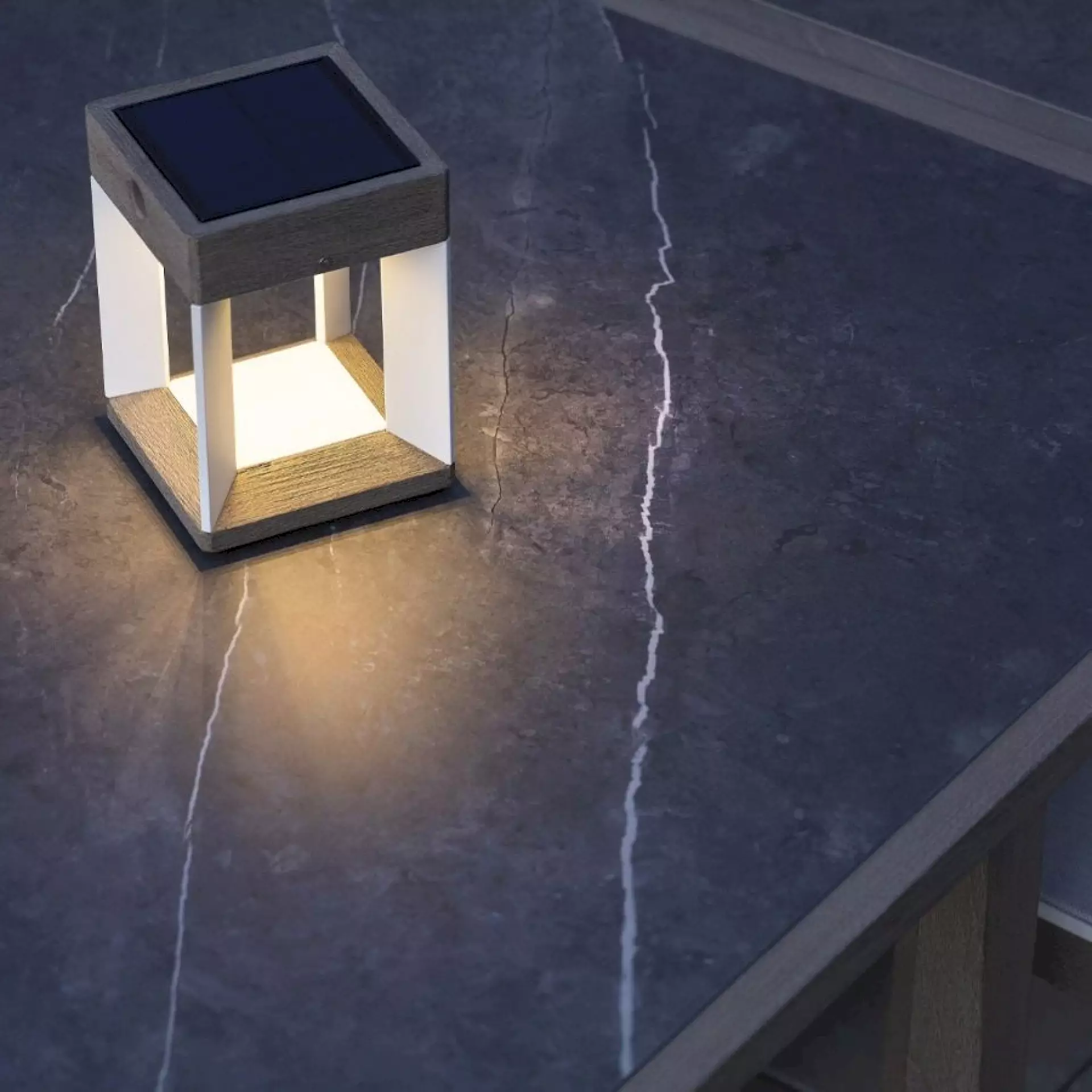 Lampe de table Teckalu