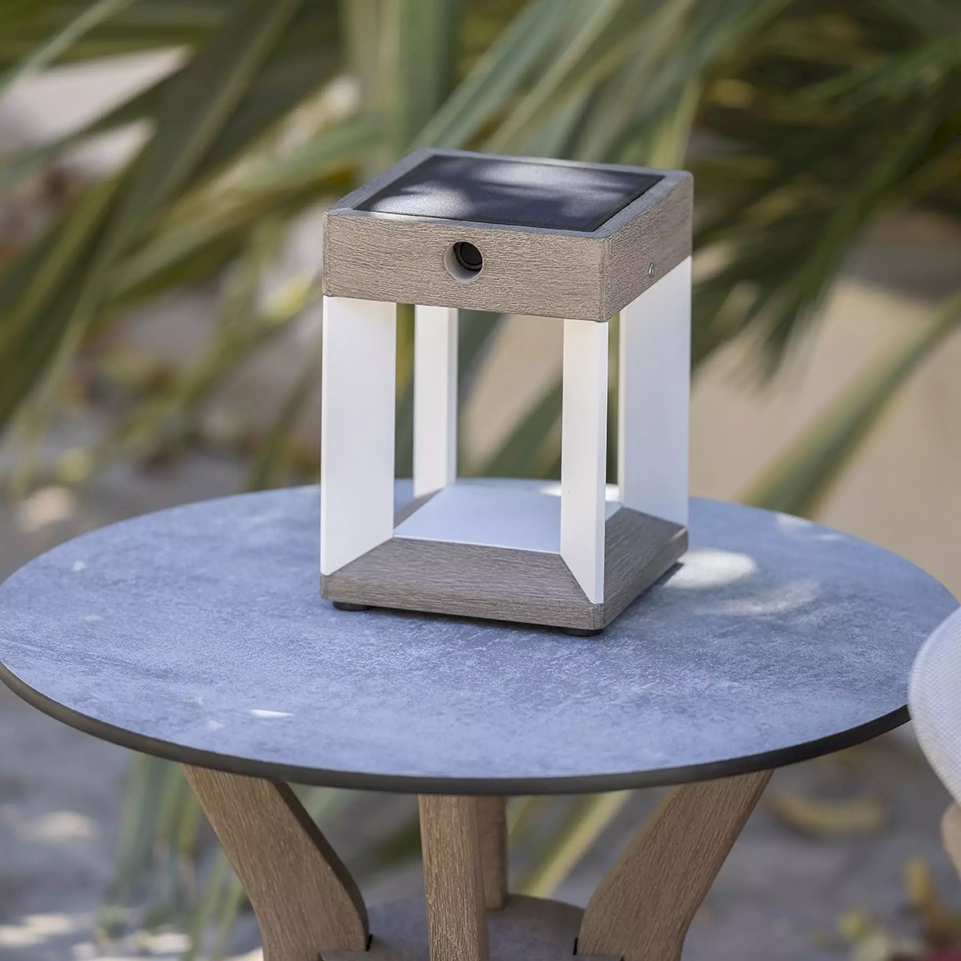 Lampe de table Teckalu