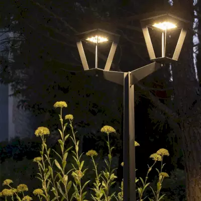 Lampadaire solaire deux têtes METRO