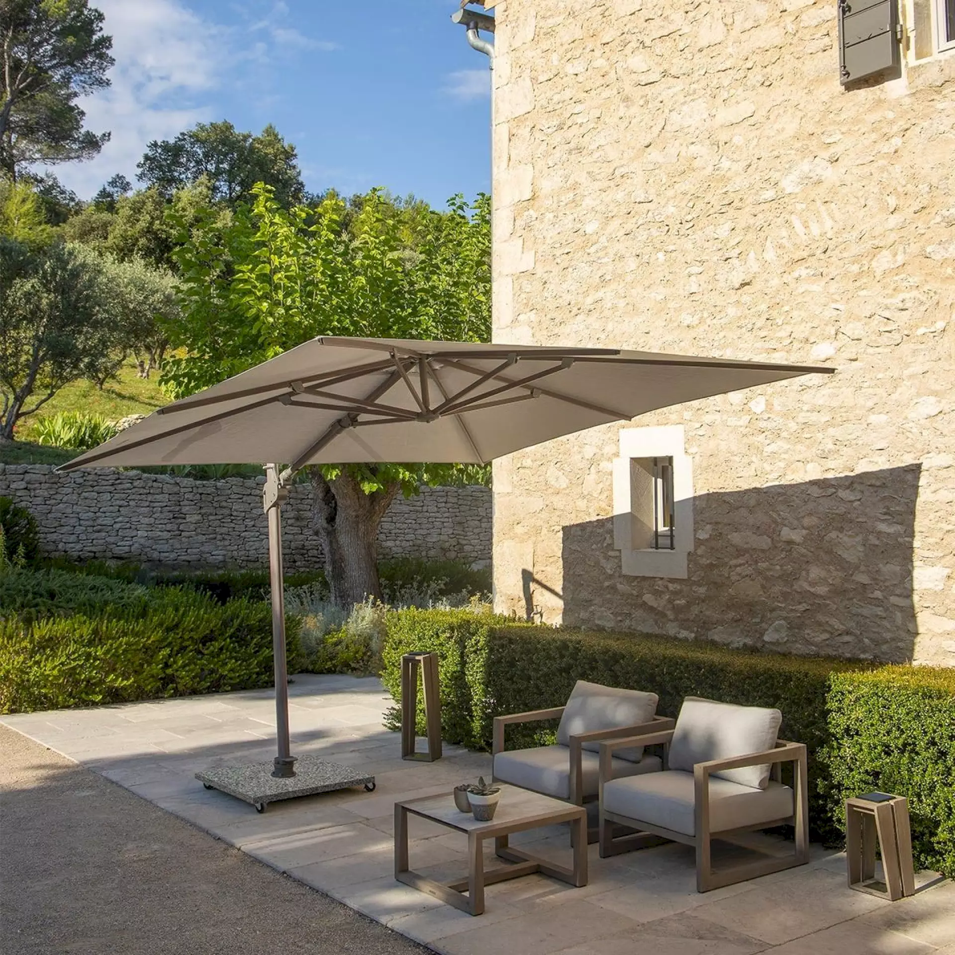 Parasol Skaal excentré 3x3 + housse de protection